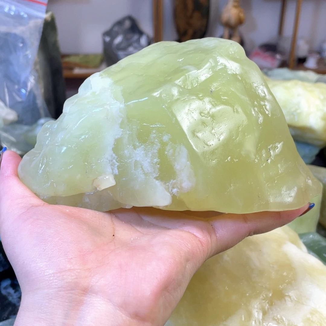蛇纹石玉未镶嵌中国四大名玉简易