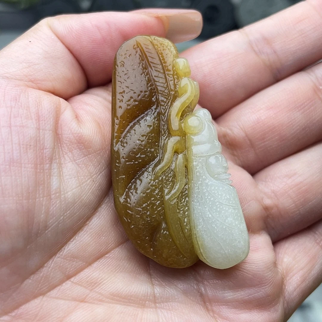 时***兜和田玉未镶嵌颈饰