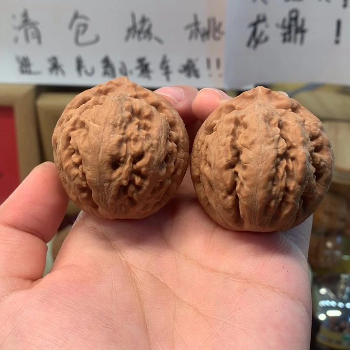 桃核吊坠42尺全品霸王龙