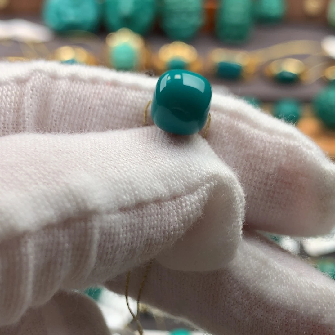 18K金镶嵌绿松石发饰