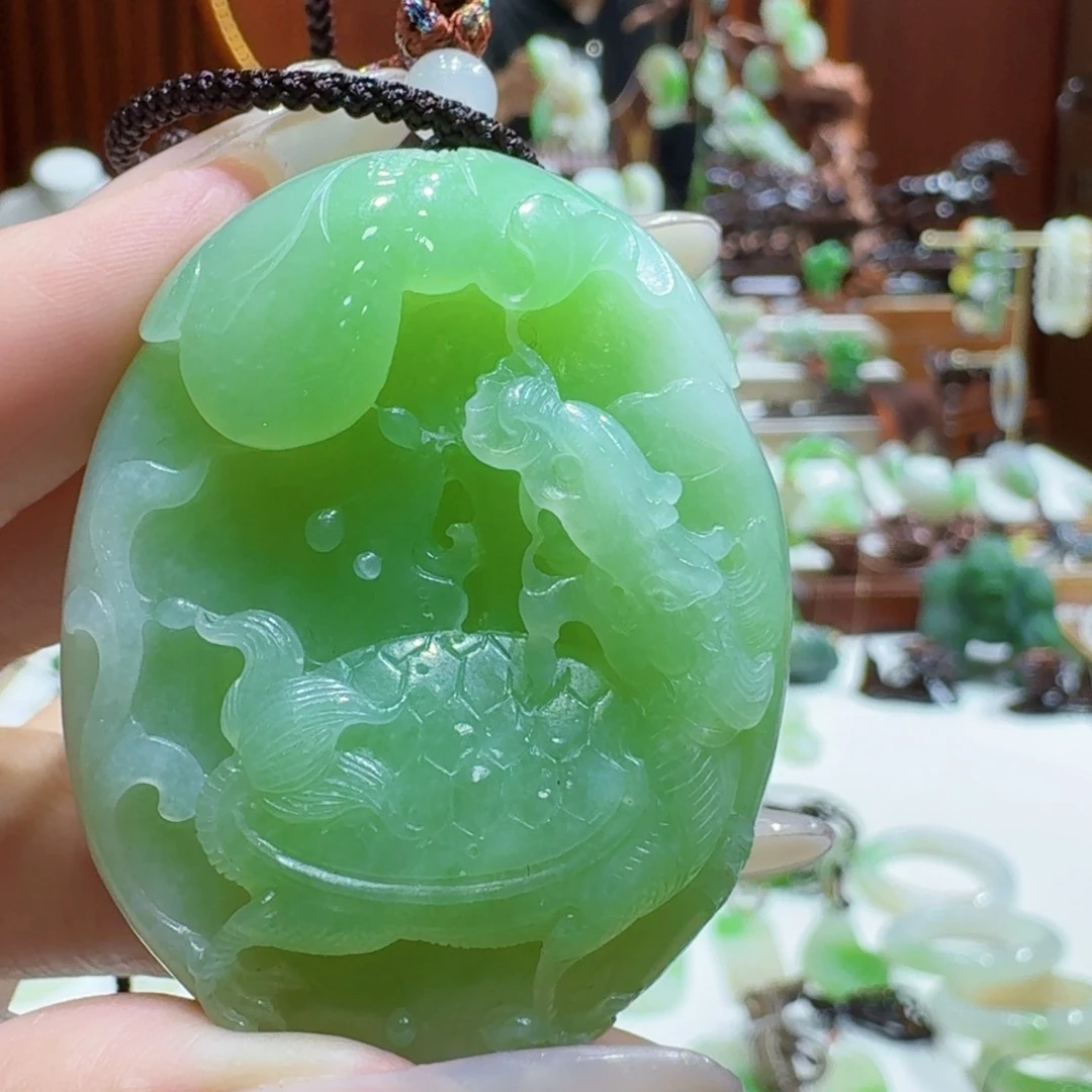 和田玉（翠青玉）未镶嵌挂件翠青龙龟