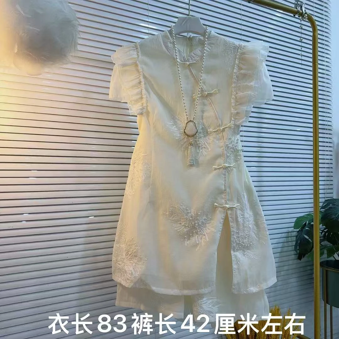 胖MM藏肉百搭显瘦重工刺绣新中式上衣短裤套装