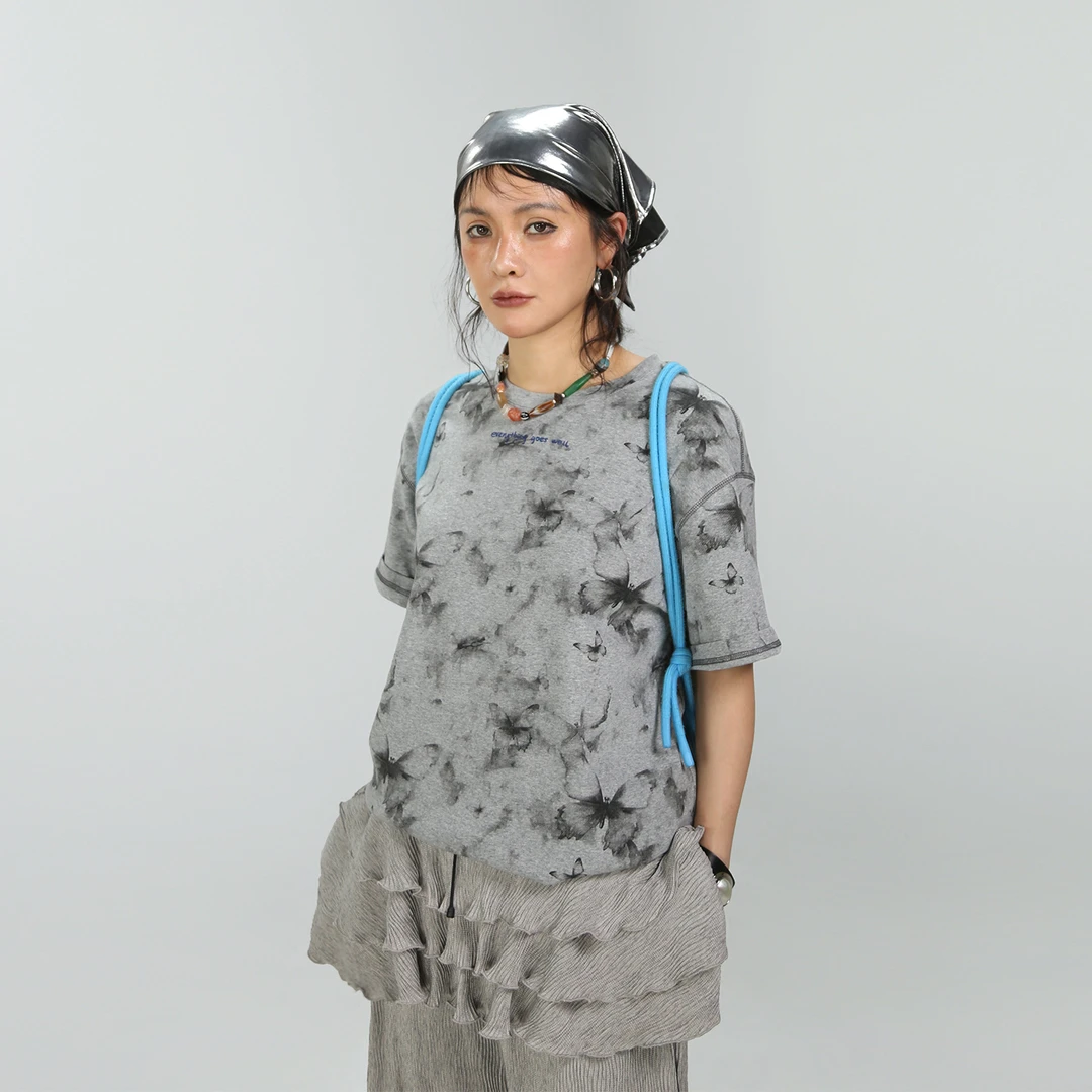 嬉游记原创 2025新款凉感通勤圆领短袖T恤女宽松休闲情侣印花上衣