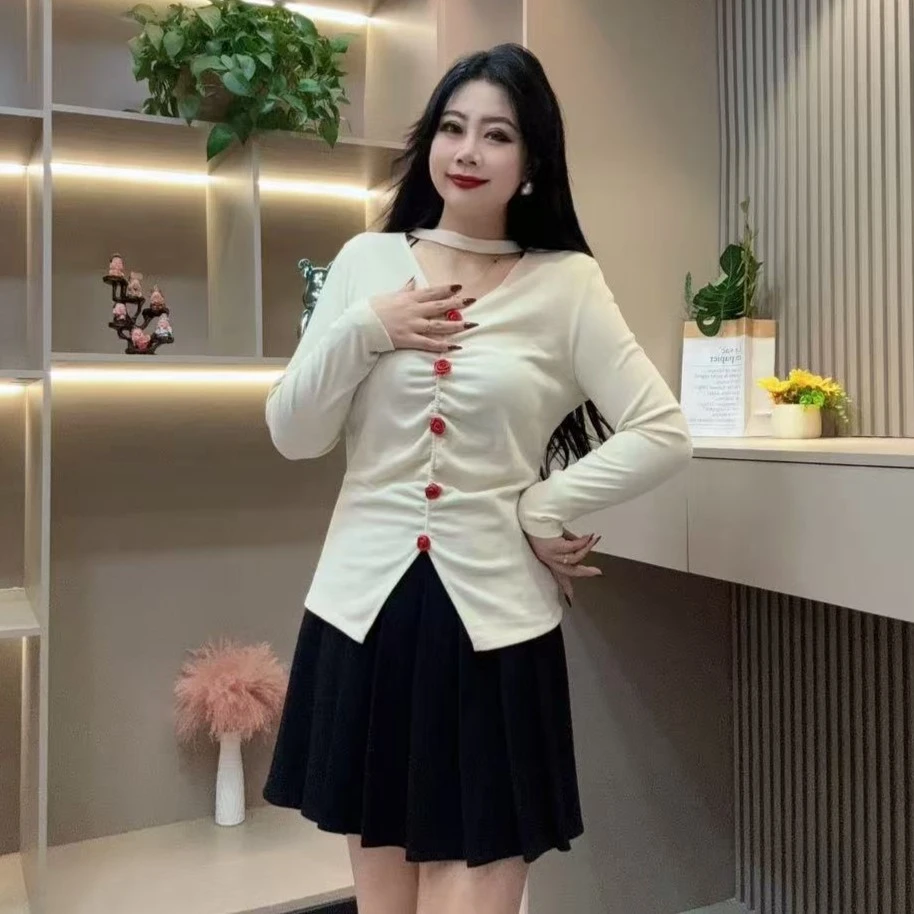 冬季小衫-璐 8885时尚潮流纯欲风拿褶设计纽扣胖MM大码女装新款