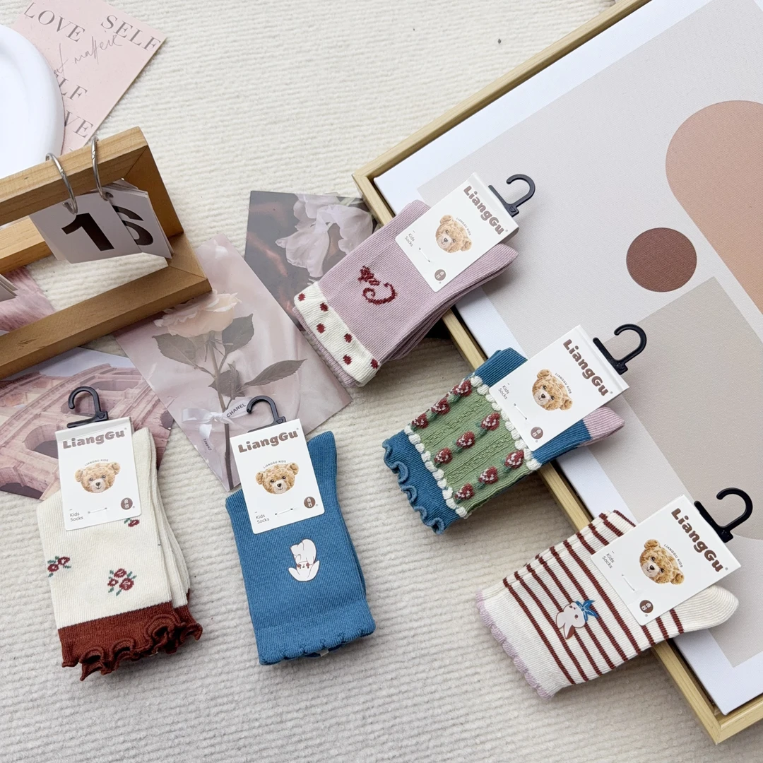 LD102-1E 五双女宝女童休闲卡通可爱儿童袜