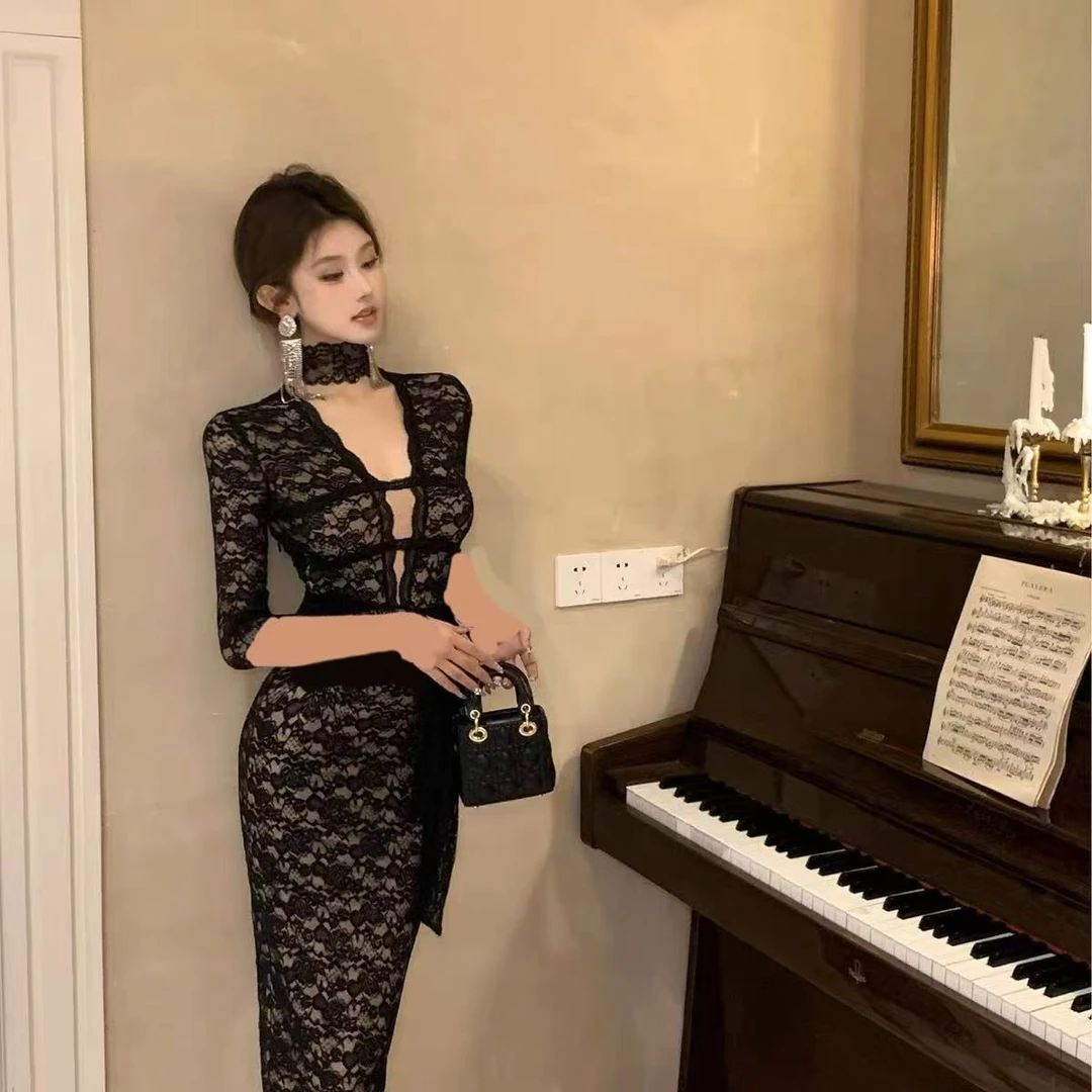 【绝代佳人】黑色v领中袖连衣裙修身绑带中长纯欲收腰显瘦包臀裙子