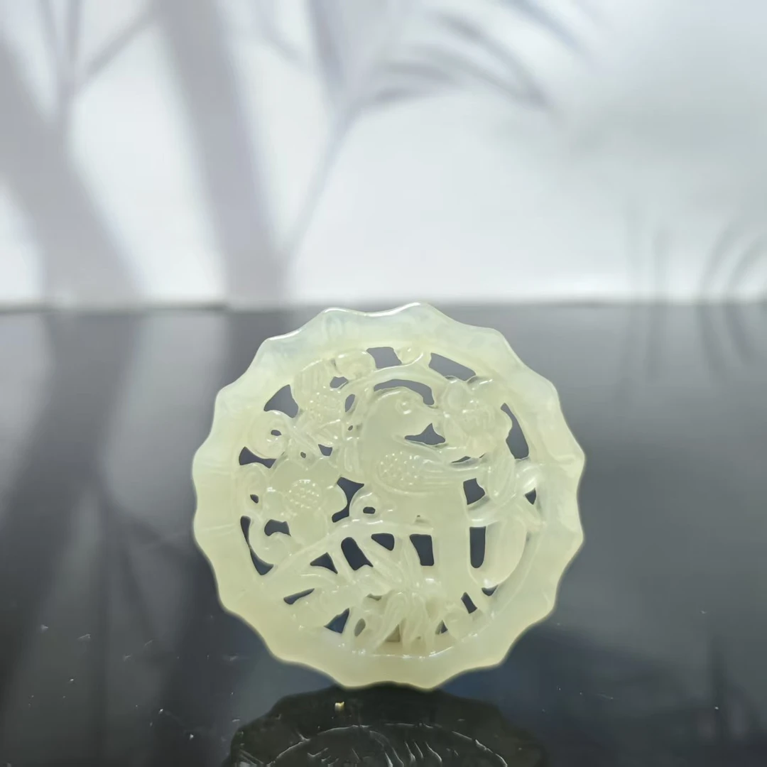 Z和田玉喜上眉梢吊坠0359