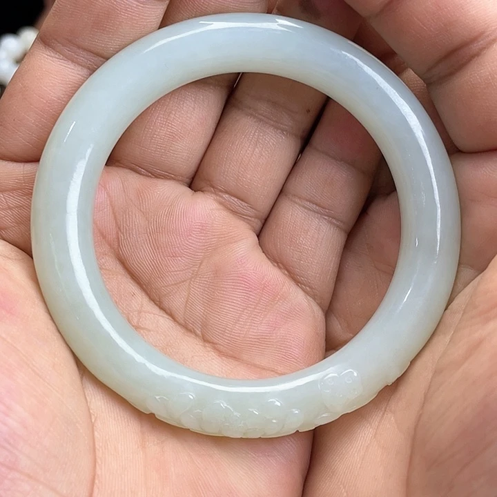 【闪购商品】未镶嵌手镯和田玉