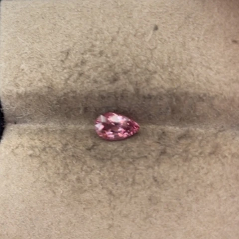 定制尖晶石裸石未镶嵌1.4克拉