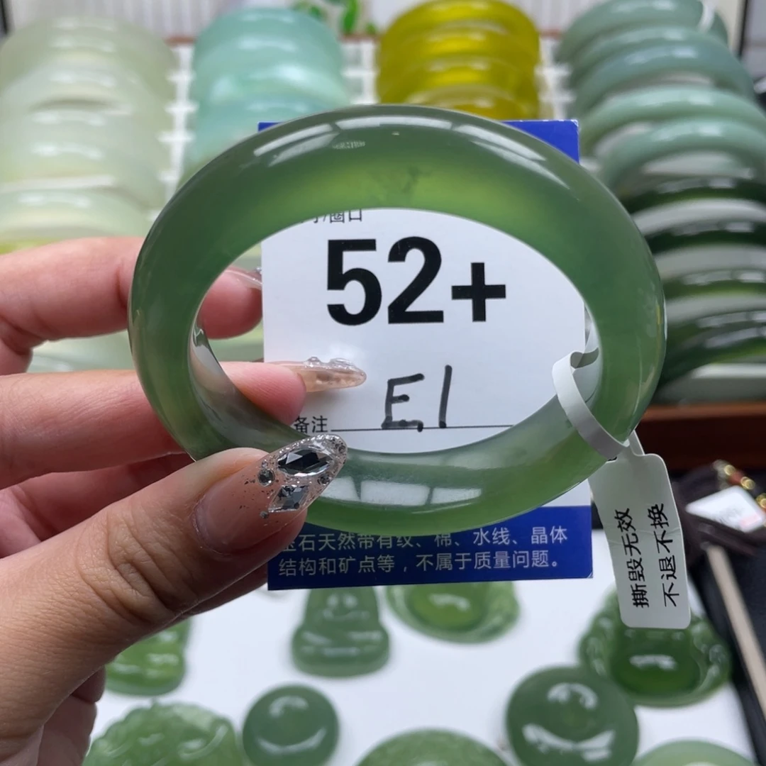 蛇纹石玉未镶嵌手镯包**m