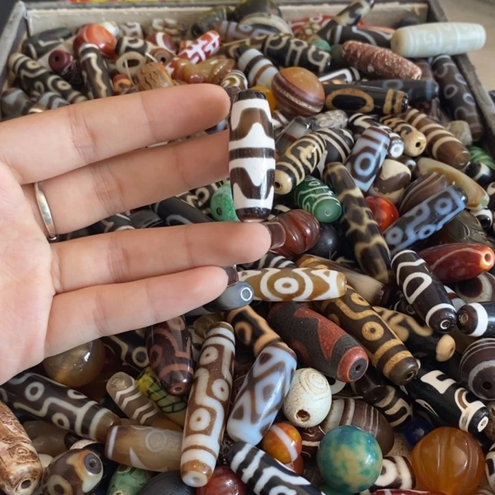 玛瑙/玉髓颈饰足银镀金镶嵌108