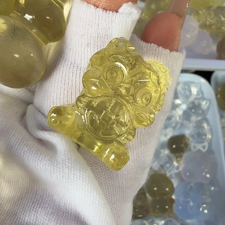 玉****未镶嵌车挂水晶水晶