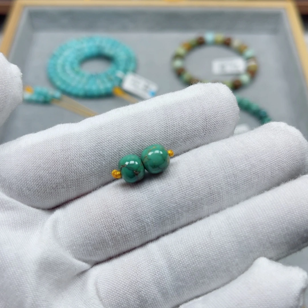 绿松石未镶嵌挂件