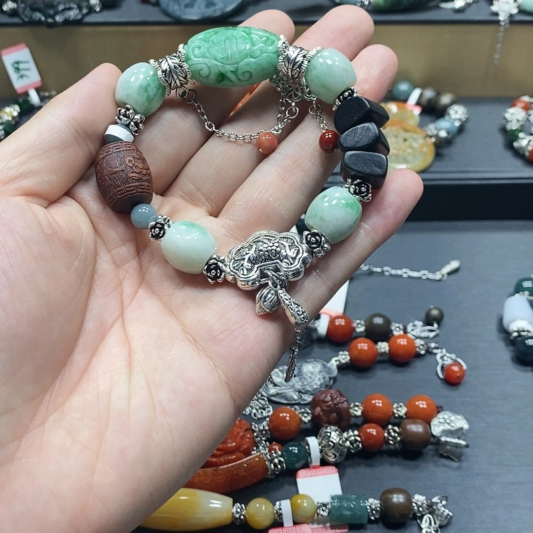 【闪购商品】手链翡翠未镶嵌美***姐