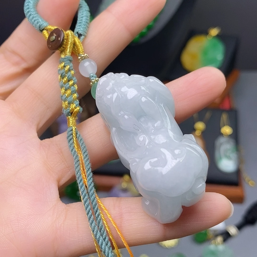 吊坠(赠链)未镶嵌翡翠