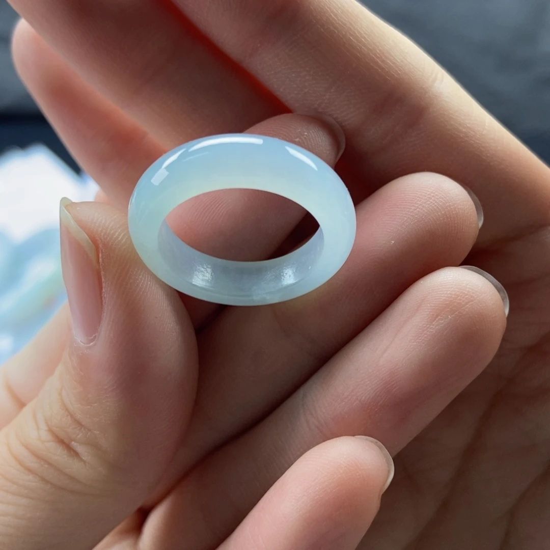 翡翠未镶嵌手镯17/18号