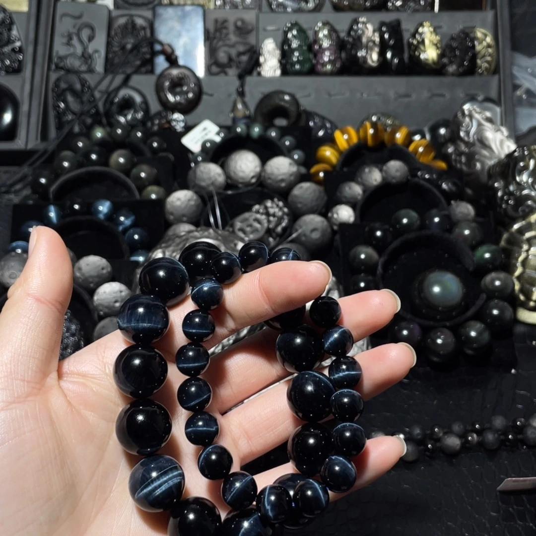 黑曜岩未镶嵌珠宝奇石