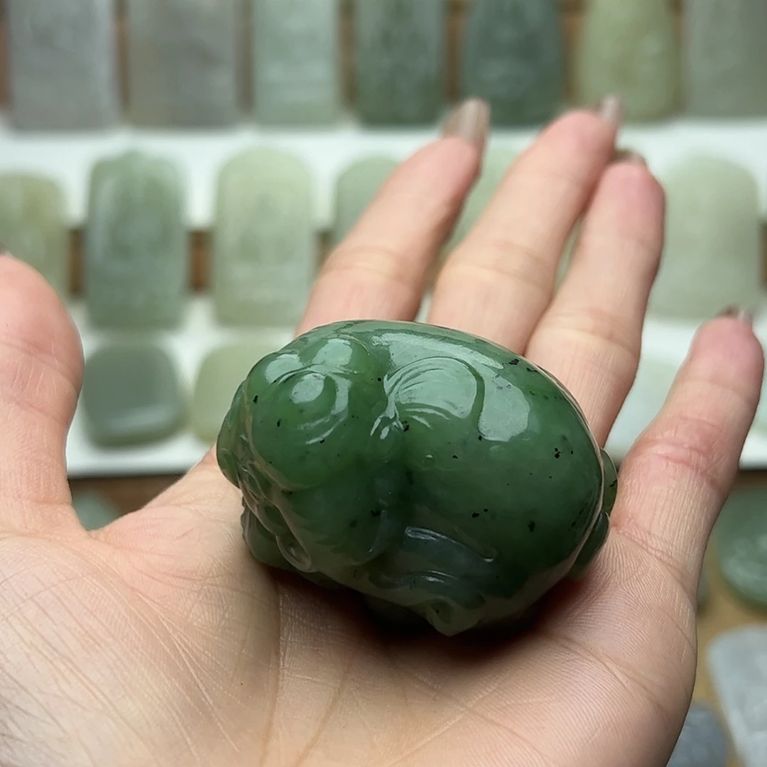 七***！和田玉未镶嵌颈饰