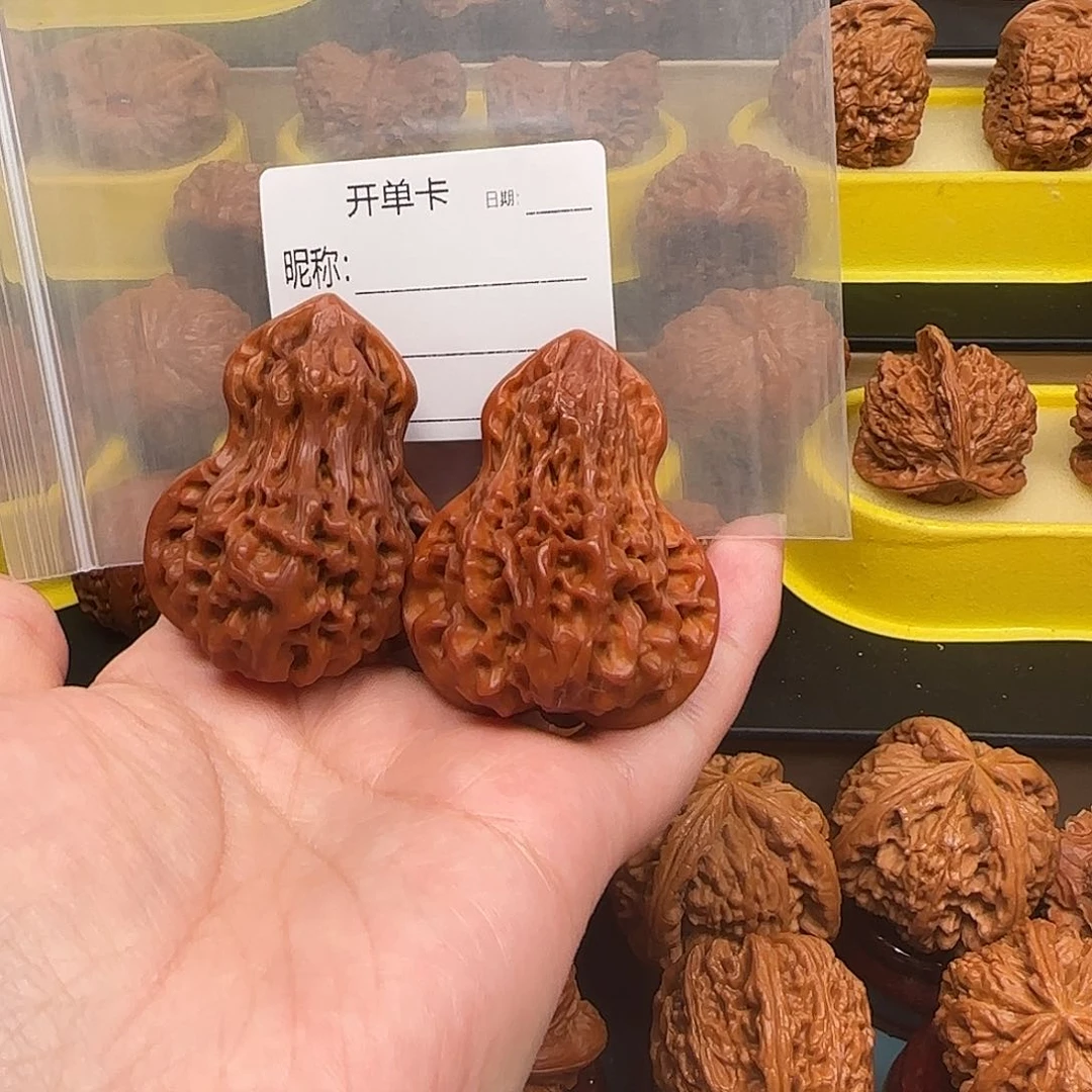 纳***饮猴头核桃吊坠The only