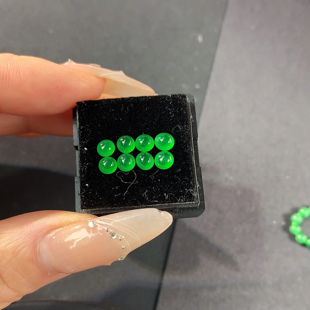 翡翠散珠卡4-5翡翠8个