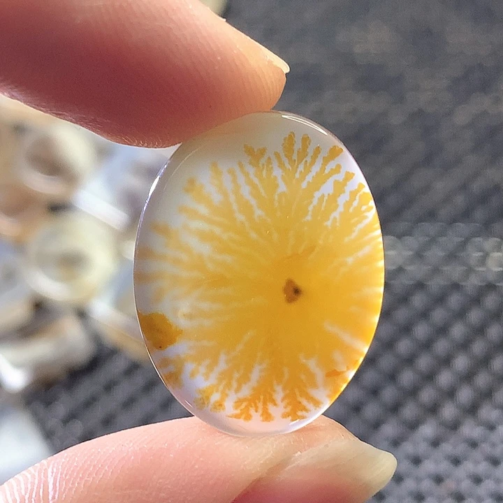 未镶嵌颈饰玛瑙/玉髓