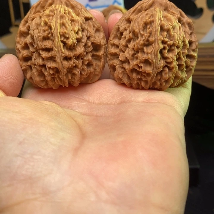 梦***板把件文玩核桃44打折