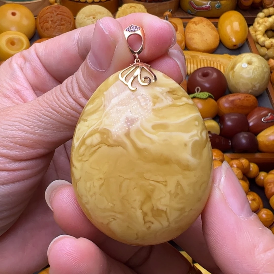 蜜蜡18K金镶嵌珠宝奇石