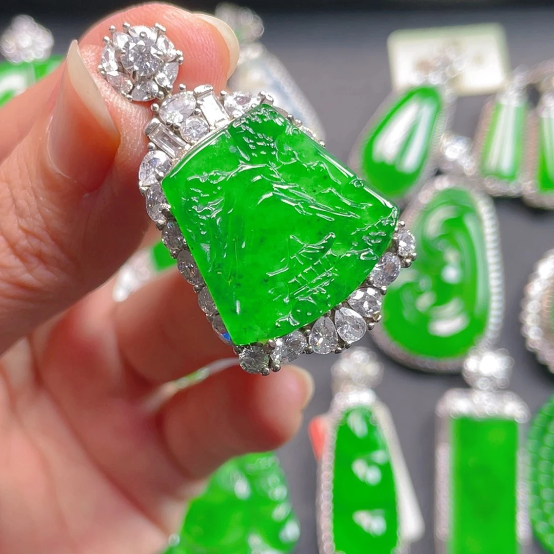 吊坠(不含链)未镶嵌翡翠