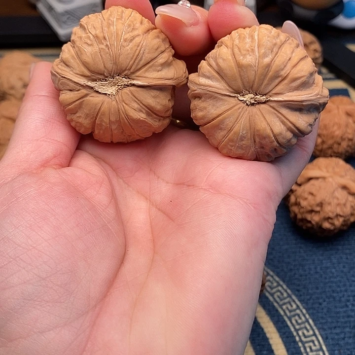 文玩核桃吊坠南瓜43全