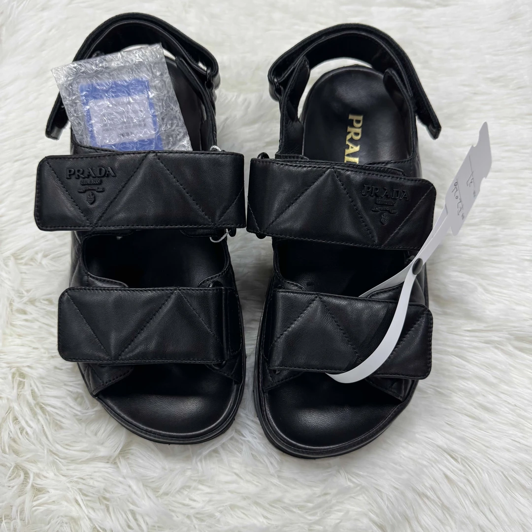 99新 Prada/普拉达 黑色logo魔术贴凉鞋/36.5码/FZ026