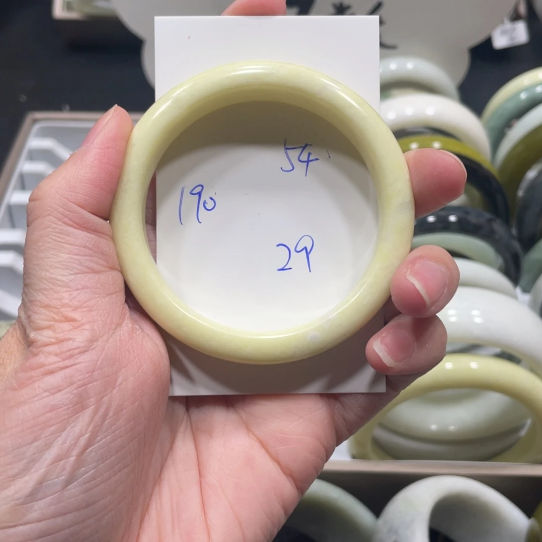 蛇纹石玉未镶嵌手镯丫*…