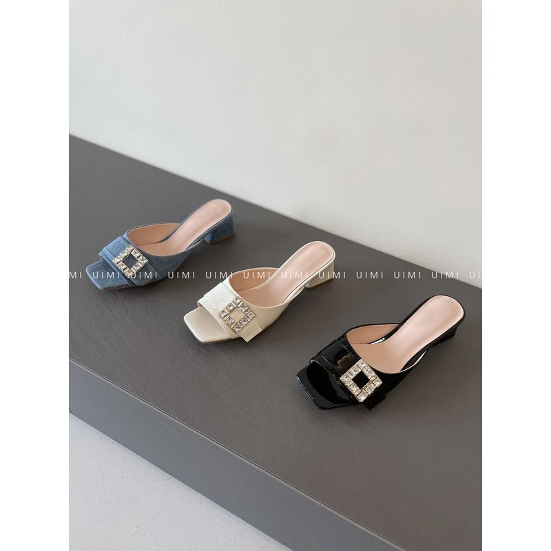 【澳门专柜正品】/ 精致优雅！夏季 水钻扣粗跟一字带拖鞋 穆勒凉拖