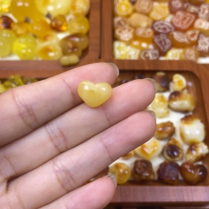 吊坠橄榄核小爱心129