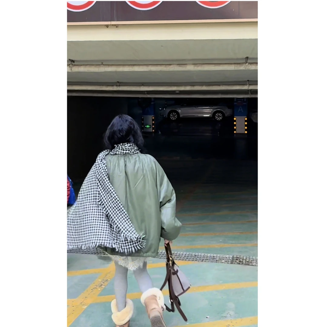 李豆儿 小众设计《过年款》 高级感斗篷 领pu 羽绒服