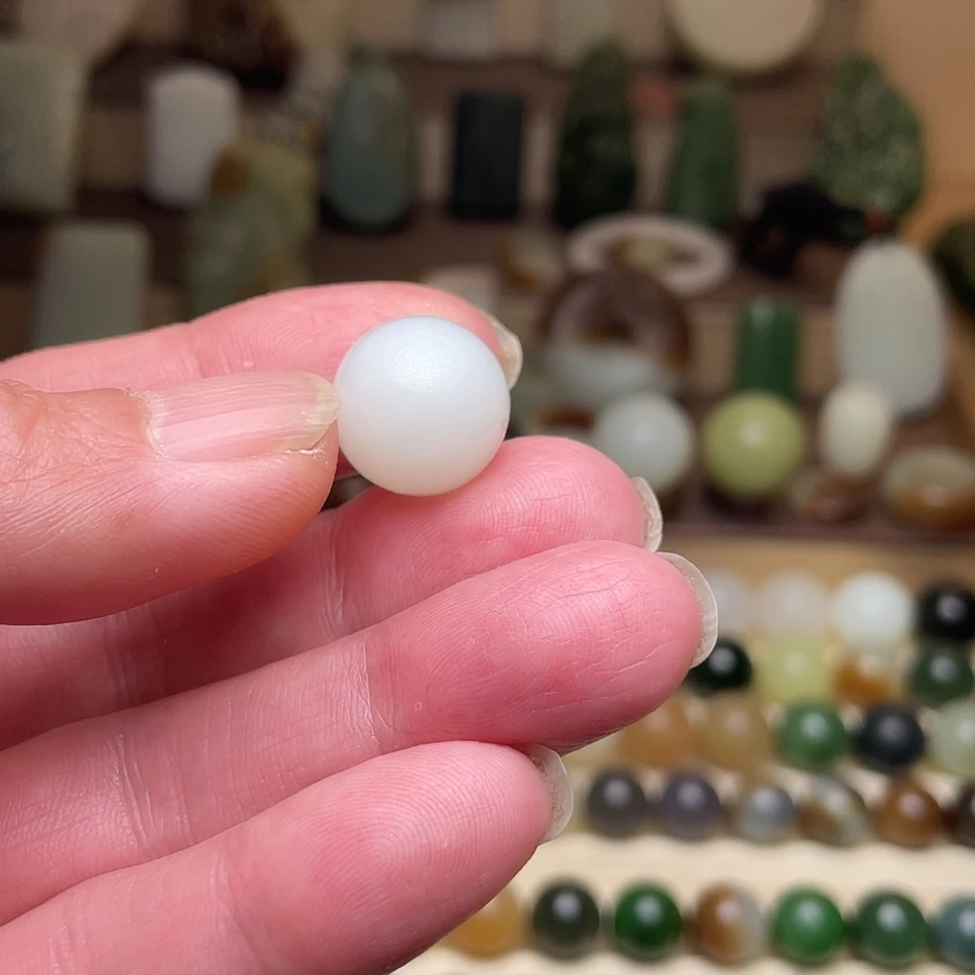 义***品和田玉未镶嵌吊坠(不含链)