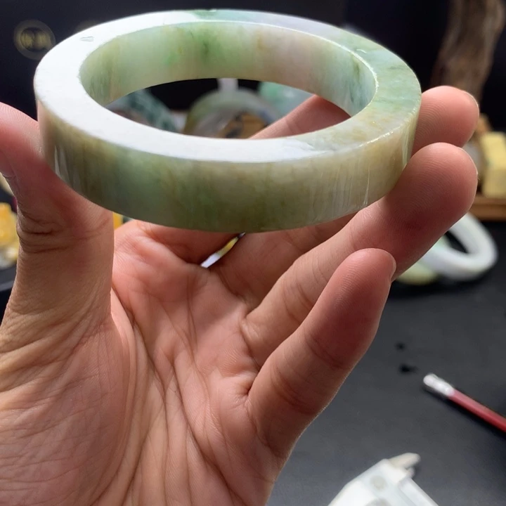 定制翡翠翡翠手镯未镶嵌