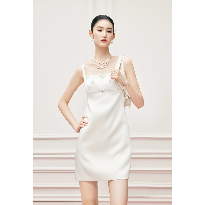 MandyZhang千金风花朵钉珠白色吊带连衣裙女秋季法式气质短款裙子