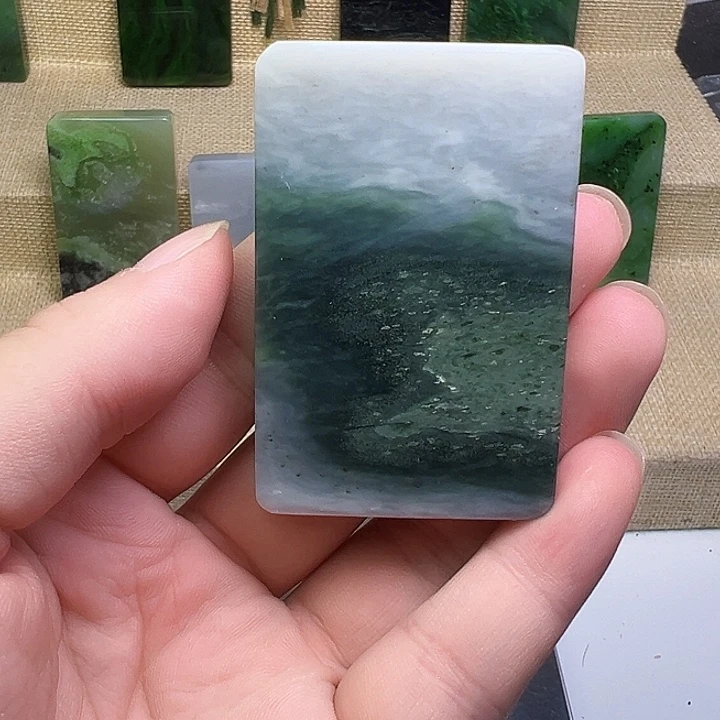 和田玉未镶嵌珠宝半成品