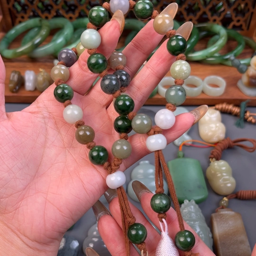 和田玉（糖玉）未镶嵌颈饰