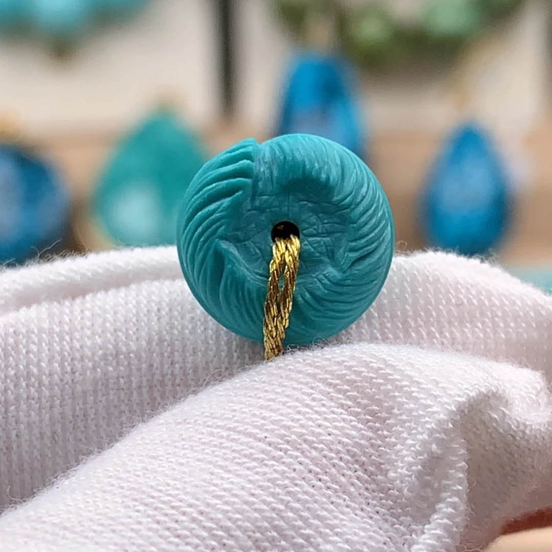 绿松石未镶嵌珠宝奇石