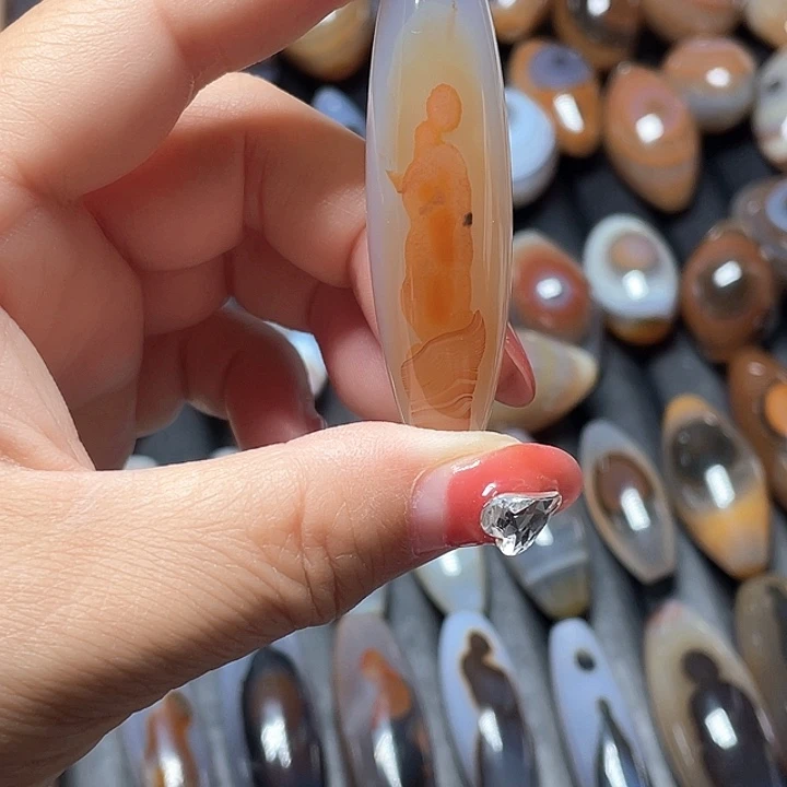 奥***媒玛瑙/玉髓未镶嵌11111111111
