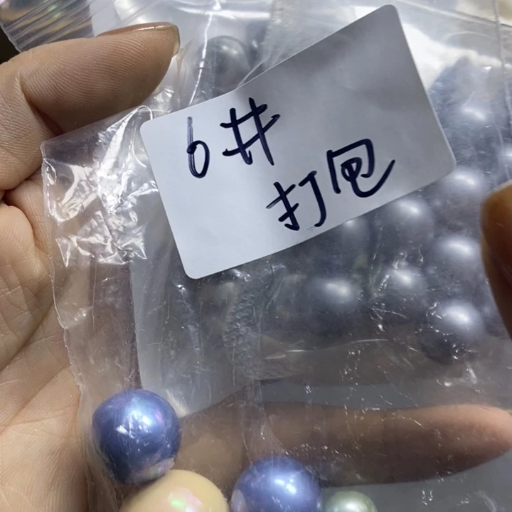 哈哈这才刚看到这篇新闻评论才开始说