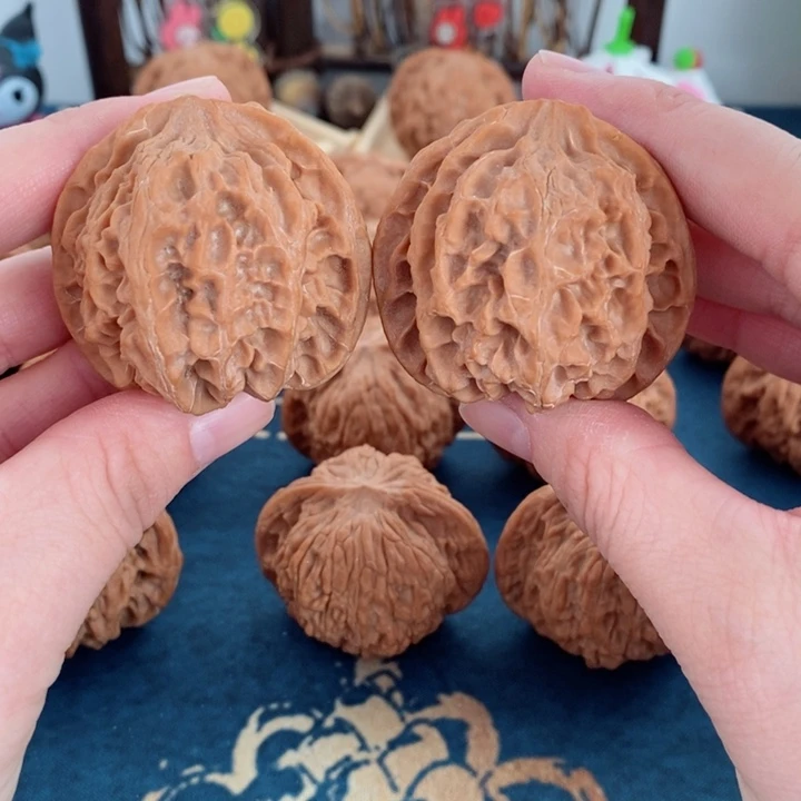 文玩核桃把件苹果园原桩43