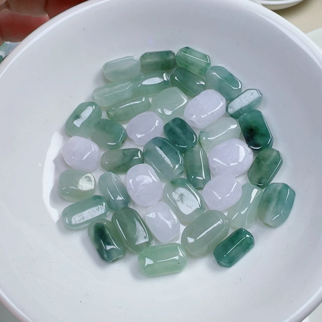 翡翠散珠大尺寸随行俩颗，可挑，多样性发货