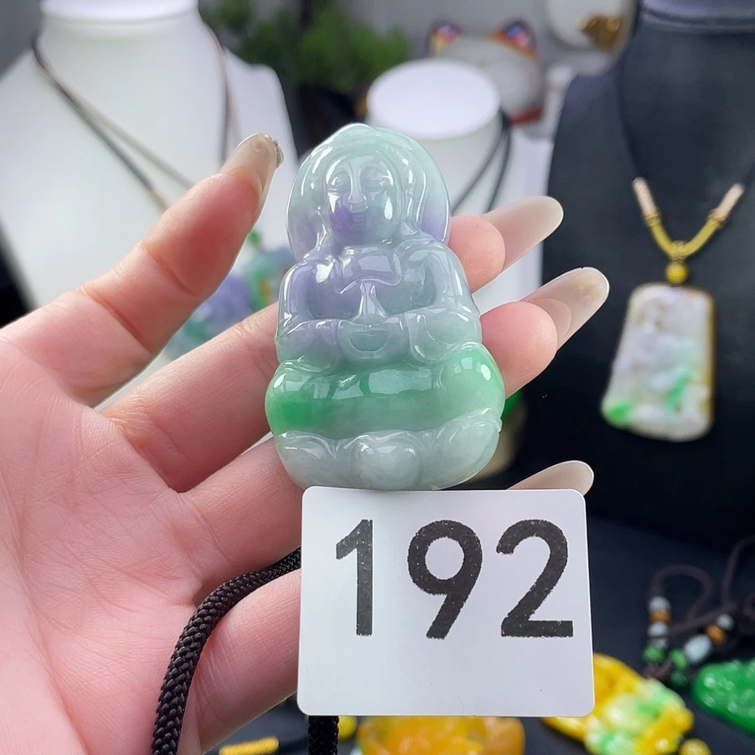 翡翠未镶嵌吊坠(赠链)