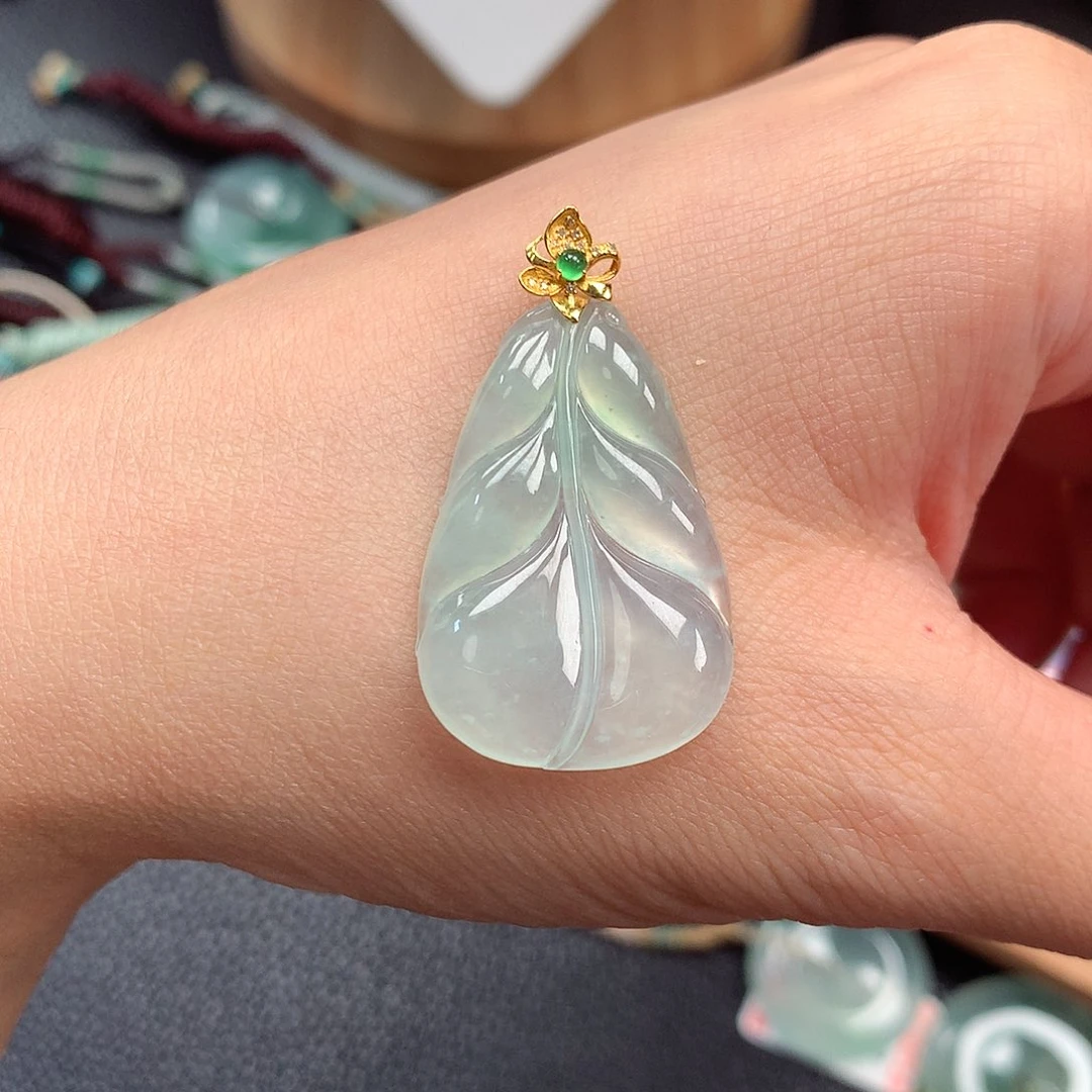 吊坠(不含链)18K金镶嵌翡翠翡翠