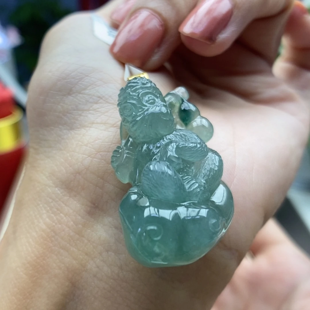翡翠18K金镶嵌颈饰吊坠76