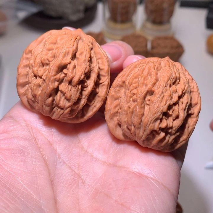 文玩核桃把件虎头