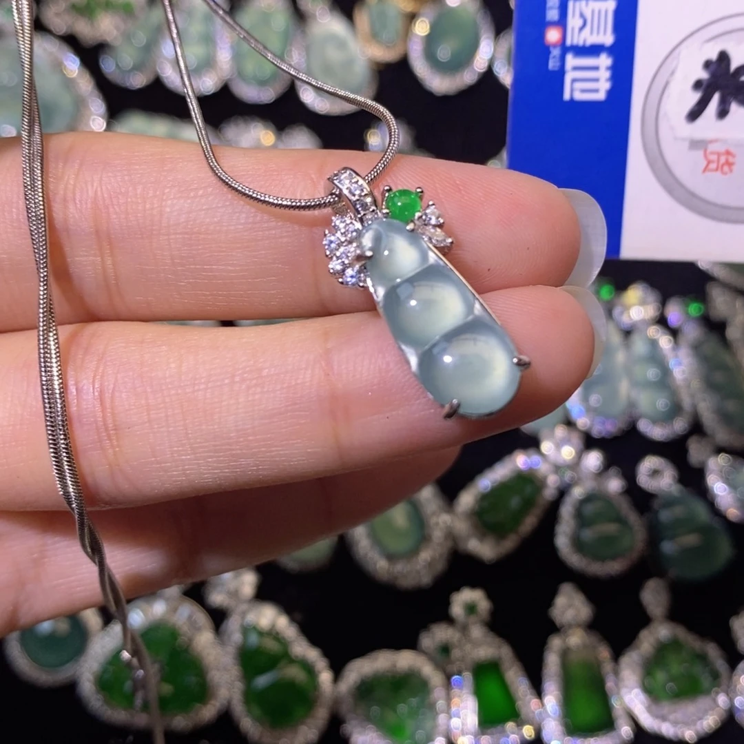 翡翠未镶嵌颈饰天然