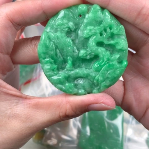 颈饰未镶嵌翡翠999